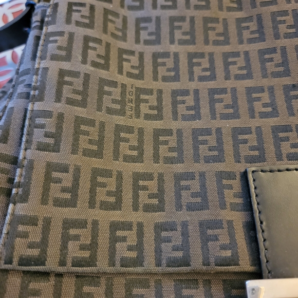 Fendi Mama Baugette FF Logo Brown Black Shoulder Bag Purse - Picture 5 of 9